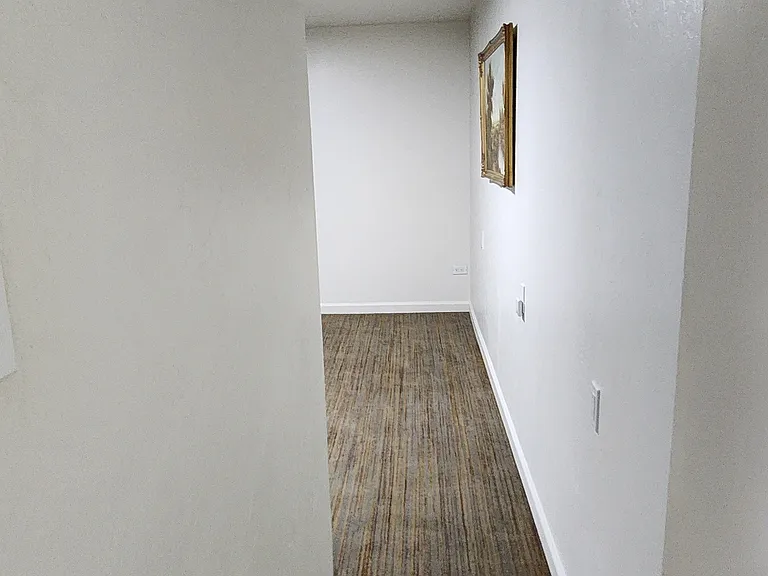 Anita Ave — Photo 42