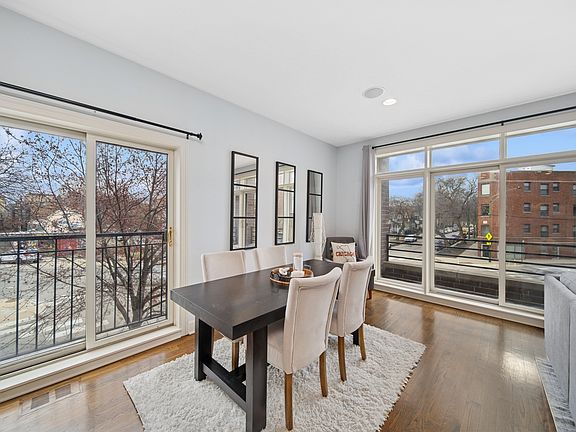 4th image of 3056 N Oakley Ave APT 2N