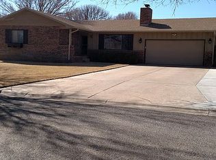 2203 Hillside Ave, Dodge City, KS 67801