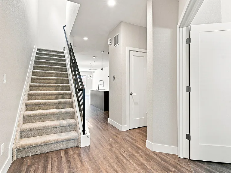 3078 S Lincoln St — Photo 4