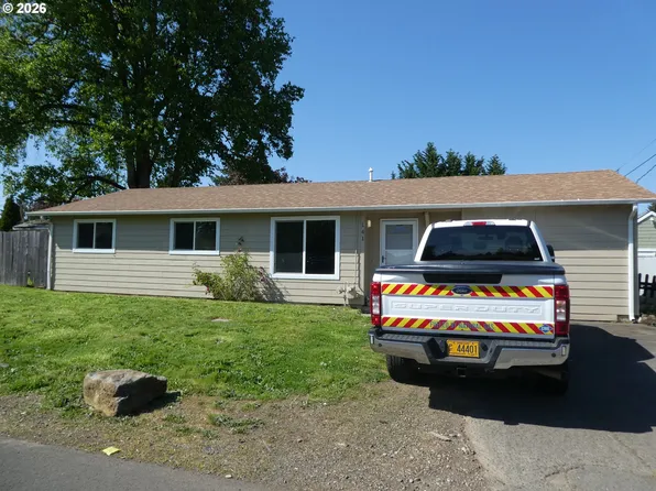 141 Hood St, Oregon City, OR 97045