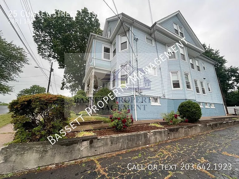 25 Cumley St #1 — Photo 2