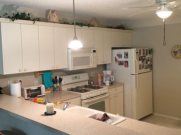 4th image of 425 Aldrich Ave