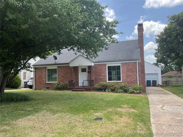 2612 E 19th St, Tulsa, OK 74104