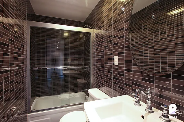 Rented by REZI | media 6