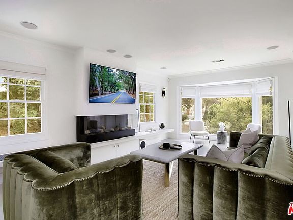 2nd image of 5866 Spring Oak Dr