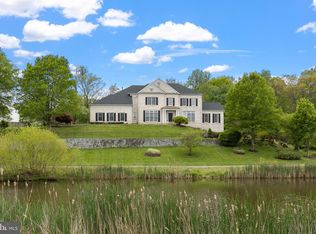 2792 Marshall Lake Dr, Oakton, VA 22124