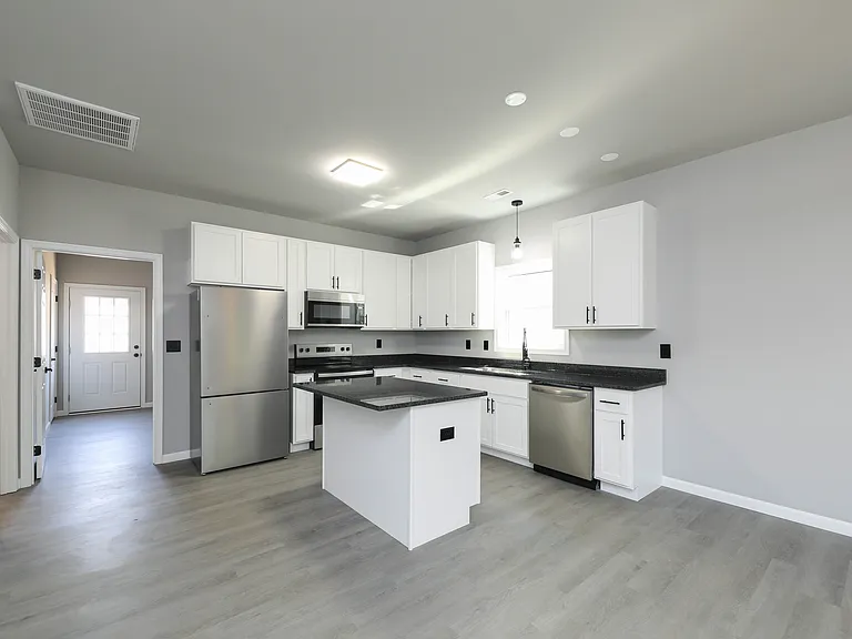 1006 Pocahontas Ave #302 — Photo 9