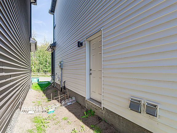 3rd image of 5171 Edgemont Blvd NW
