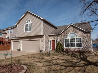 3214 Nottingham Ct, Lawrence, KS 66049