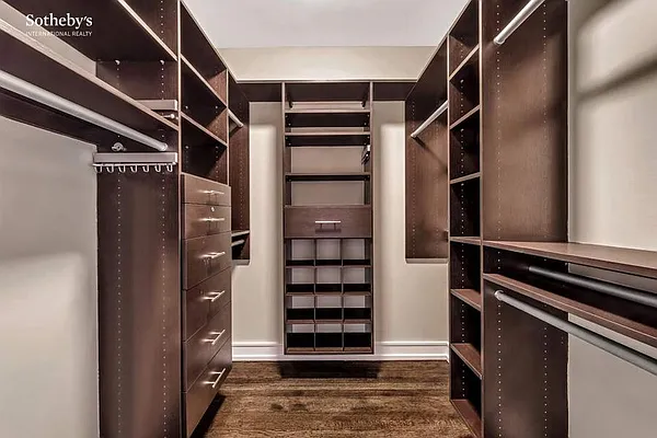 Rented by Sotheby's International Realty | media 23