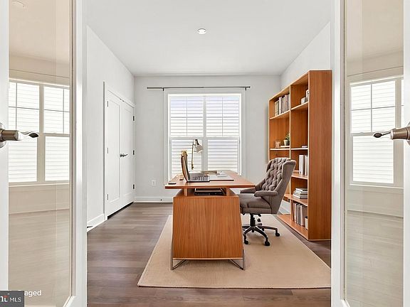 5th image of 8776 Walnut Bottom Ln