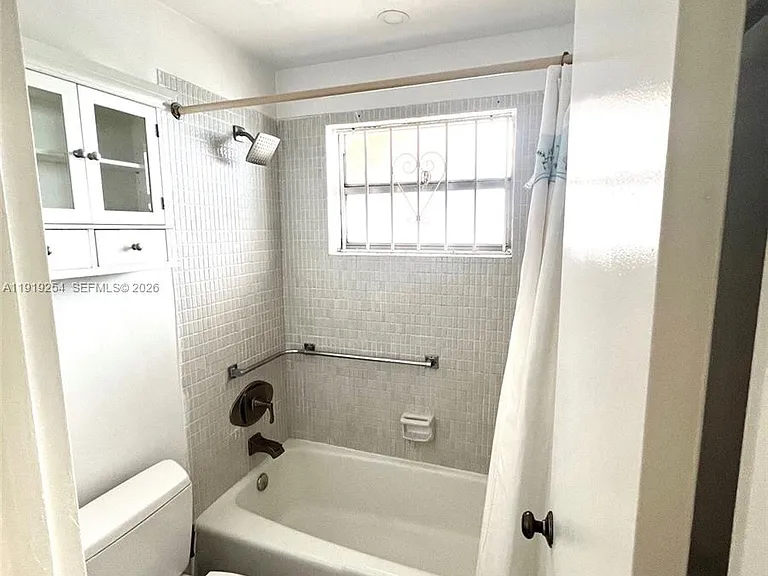 18900 NE 3rd Ct #531 — Photo 14