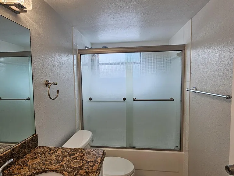 1660 Windorah Way #H — Photo 10