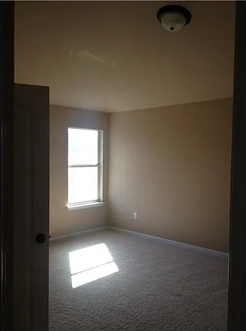 1713 Suter St — Photo 9