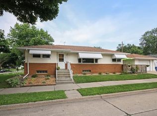 1401 32nd Ave NE, Minneapolis, MN 55418