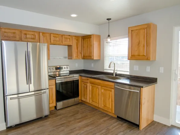922 N Garfield Ave #A100, Loveland, CO 80537