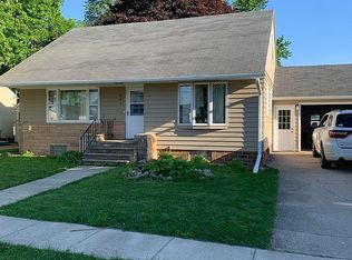 208 3rd Ave E, Swea City, IA 50590