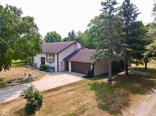 10407 Navajo St, Wadena, MN 56482