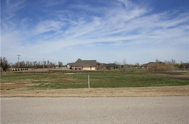 1st image of 1625 W Wellington Way
