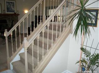 173 Bram Hall Dr, Rochester, NY 14626