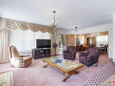 2316 S La Salle Ave, Los Angeles, CA, 90018
