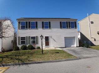 14 Pond St, Poughkeepsie, NY 12603