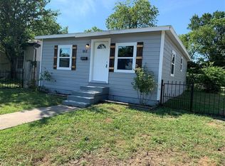 952 E Harvey Ave, Fort Worth, TX 76104
