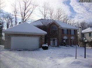 17745 Monterey Pine Dr, Strongsville, OH 44136