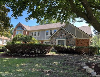 20540 Woodcreek Blvd, Northville, MI, 48167
