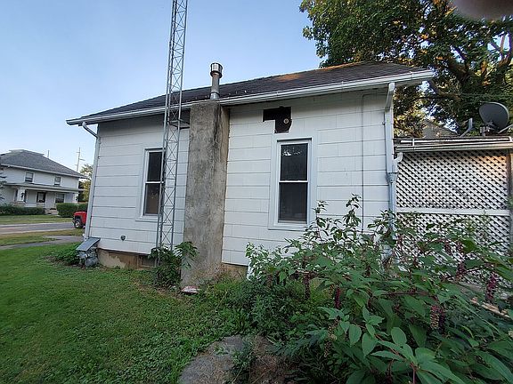 5th image of 305 W Owsley St