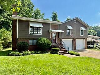 2nd image of 3562 Valley Trl