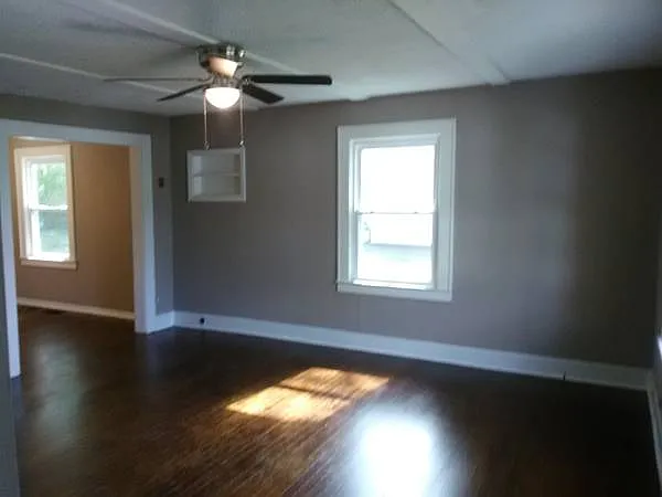 3 bed, 1.5 bath, 1350 sqft, $1,695 — Photo 4
