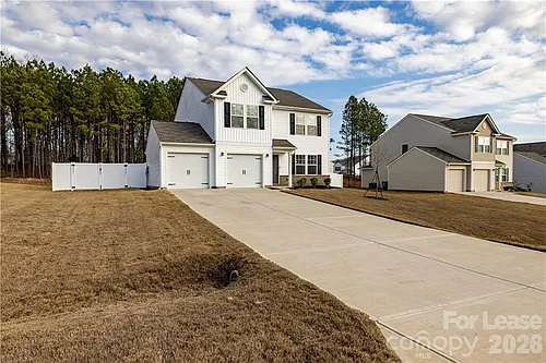824 Yorkshire Dr Photo 1