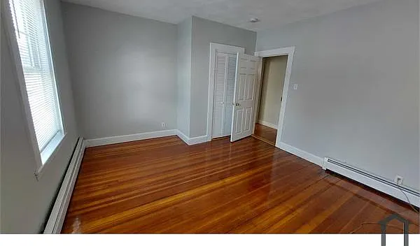 225 Florence St — Photo 6