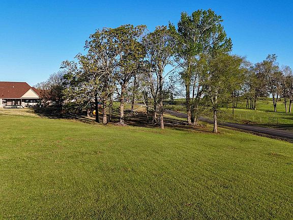 3rd image of 110 County Road 1432