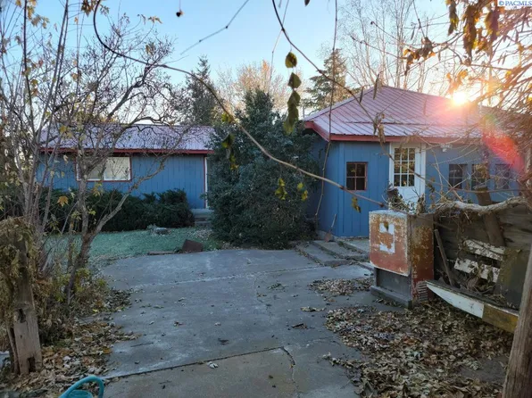 1302 Babs Ave, Benton City, WA 99320