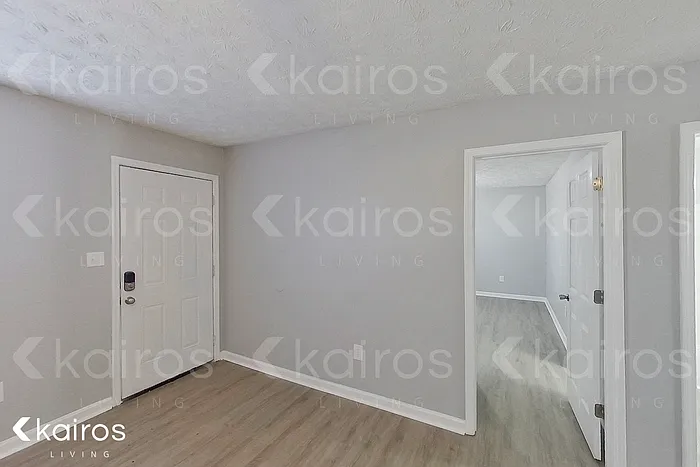 4 bed, 4.0 bath, 1659 sqft, $1,945 — Photo 2