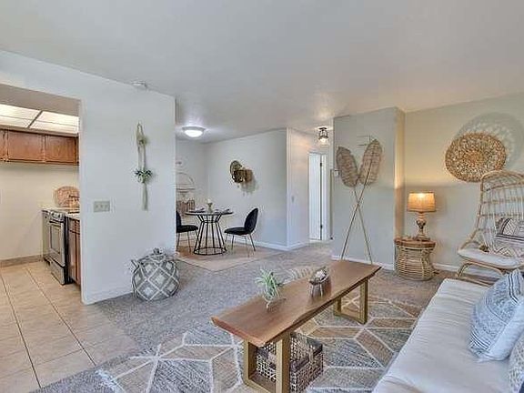 4th image of 250 River St Unit 431