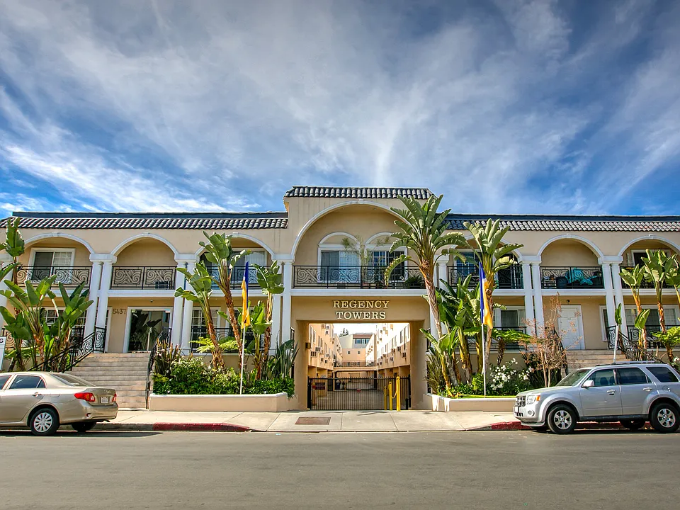 Encino Regency Towers