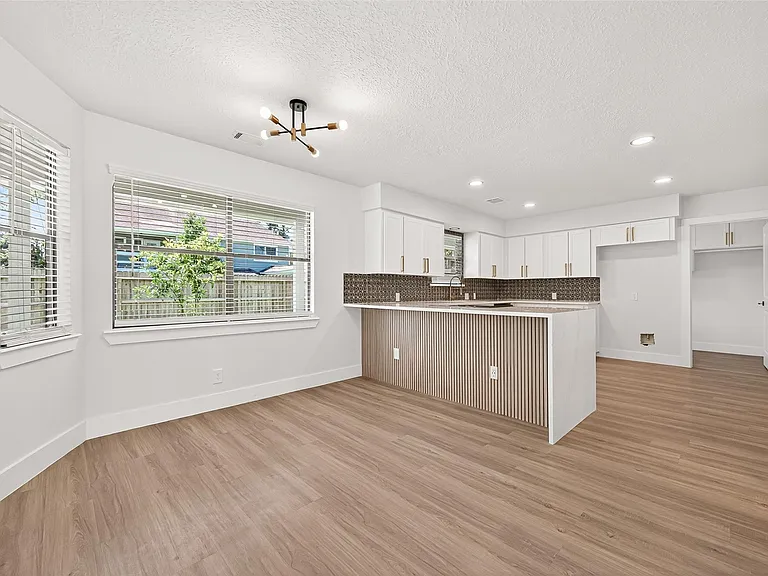 2730 Blue Glen Ln — Photo 20