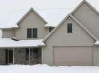 3658 Shilo Rd, Suamico, WI 54173