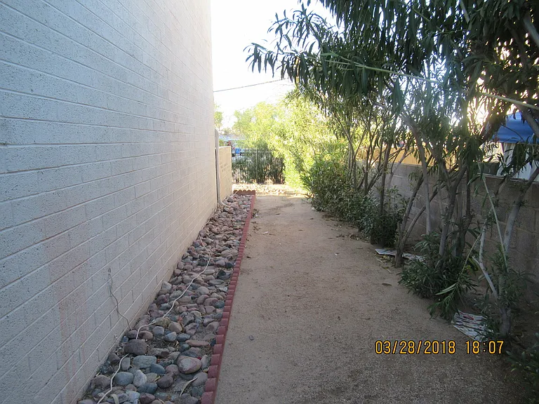2010 E Sweetwater Ave._SP&Family LLC — Photo 2