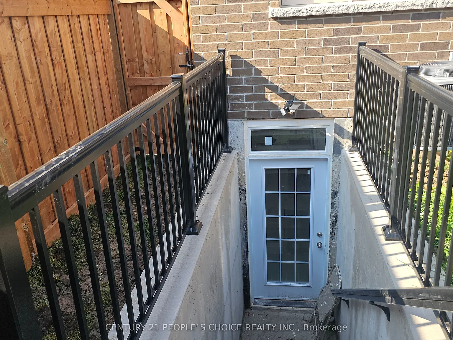 2 bed, $1,800 — Photo 3