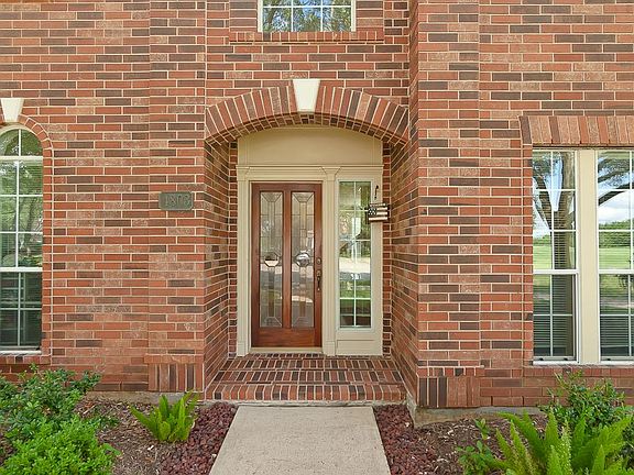 4th image of 4803 Lake Creek Cir