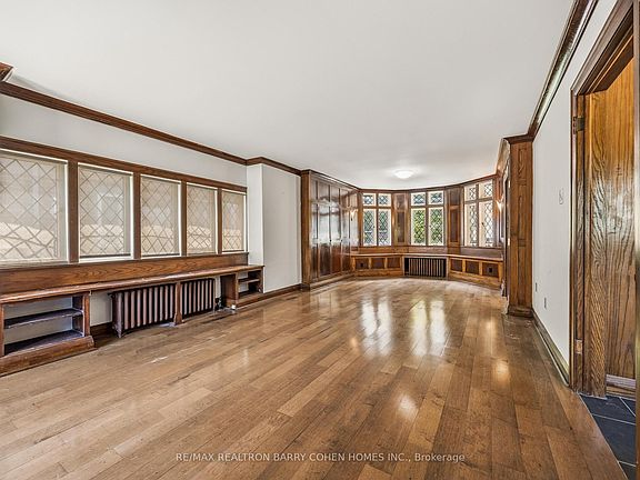 5th image of 138 Fallingbrook Rd