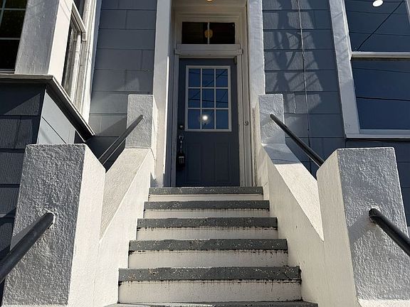 3rd image of 1417 Kansas St