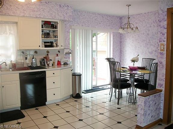 2nd image of 5290 W 148th St
