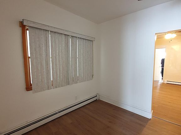 5th image of 289 Nagle St #1A