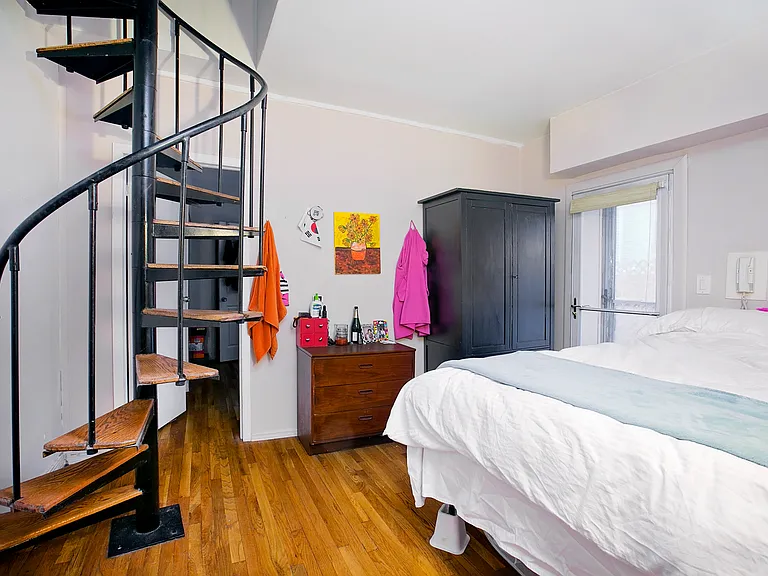 32 W 86th St #1C — Photo 11